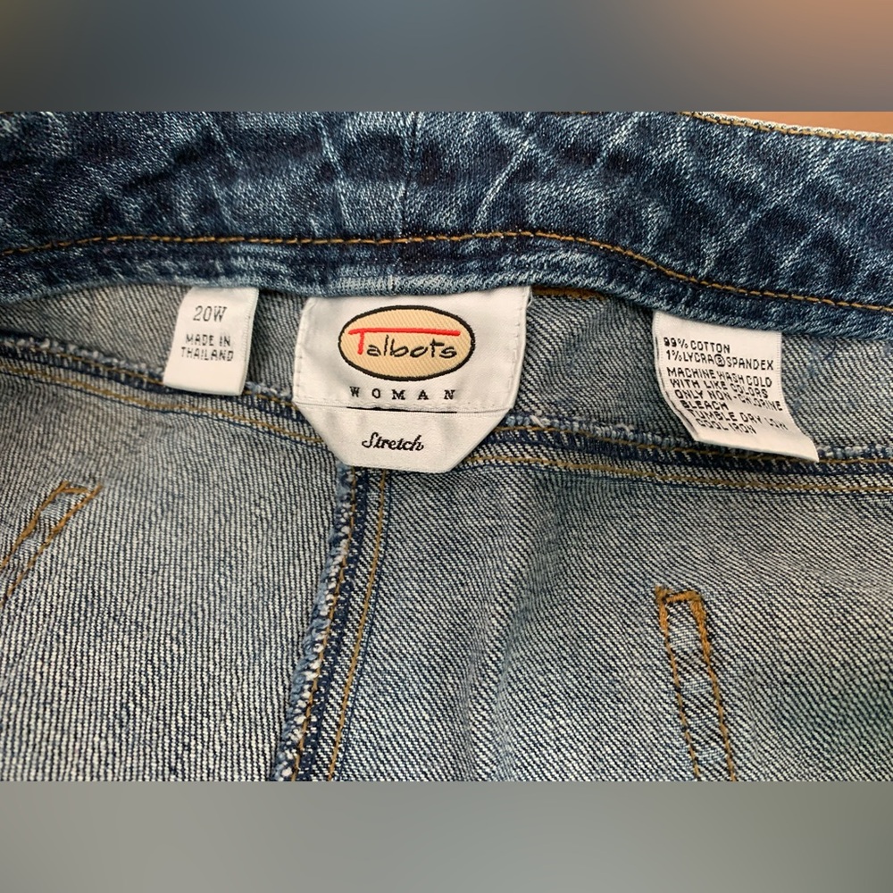 Talbots Dark Blue Cropped Jeans - Picture 3 of 8